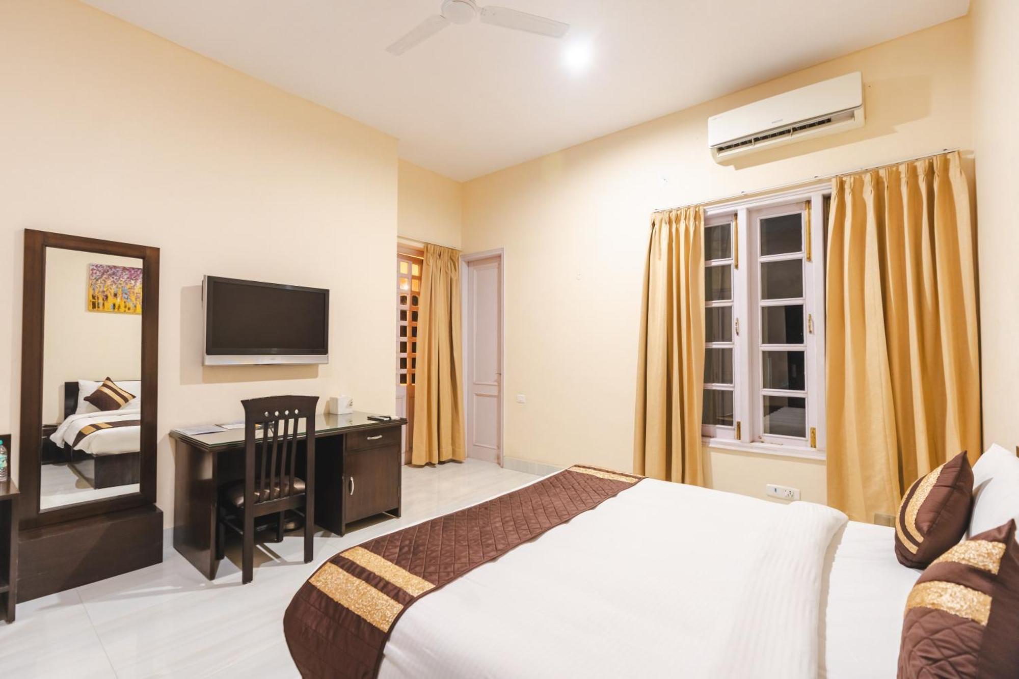 Hotel Saffron Leaf W567 Dehradun Zewnętrze zdjęcie