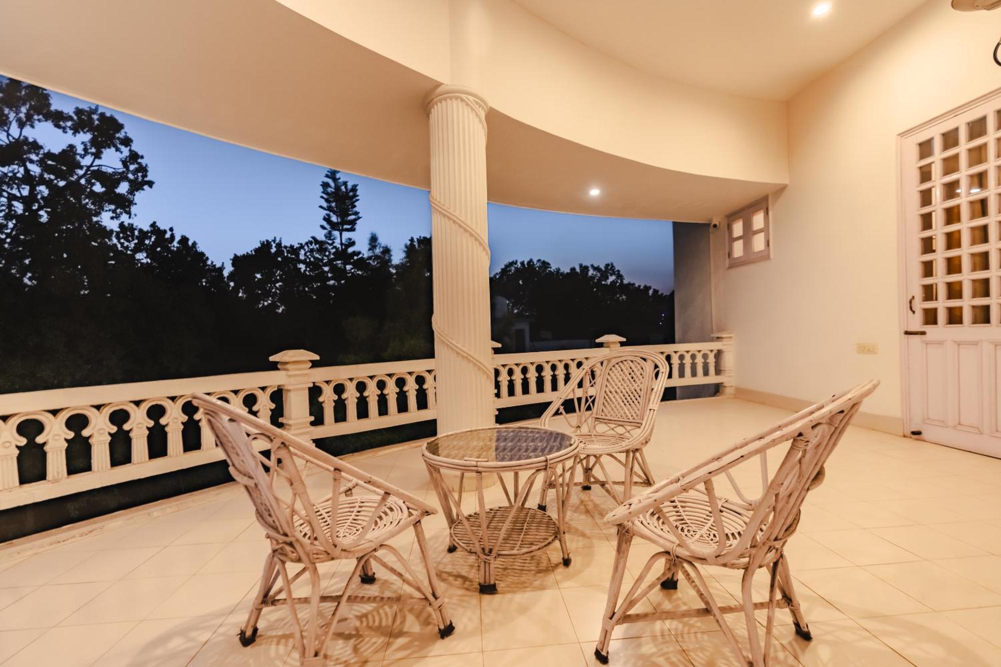 Hotel Saffron Leaf W567 Dehradun Zewnętrze zdjęcie