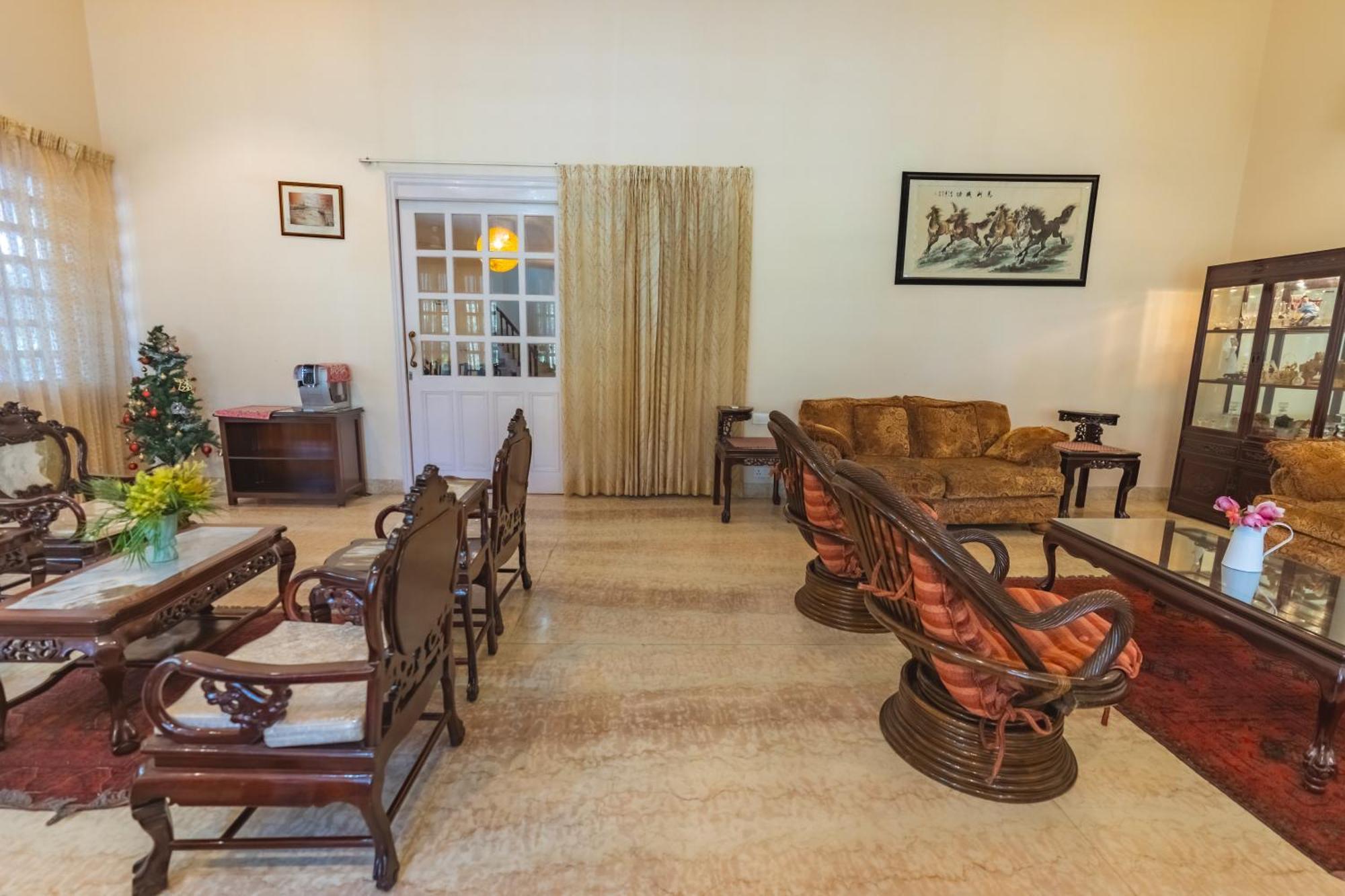 Hotel Saffron Leaf W567 Dehradun Zewnętrze zdjęcie