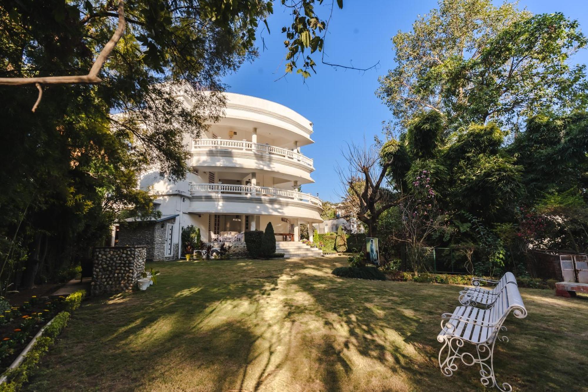 Hotel Saffron Leaf W567 Dehradun Zewnętrze zdjęcie